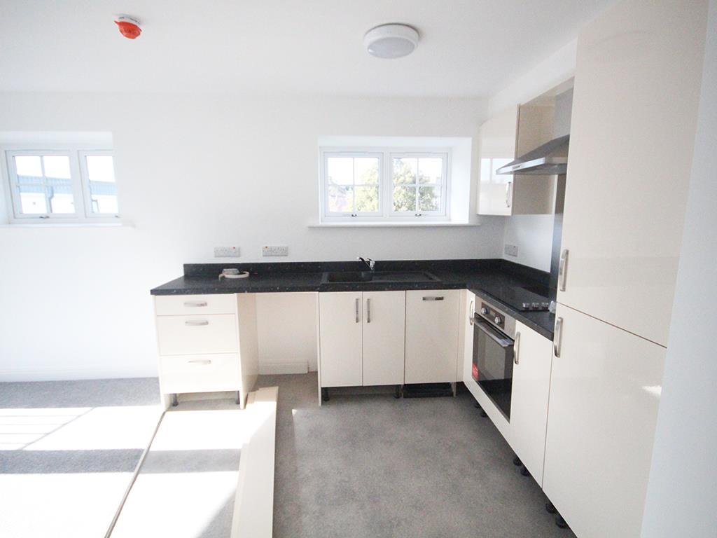 2 bedroom apartment To Let in Earby - IMG_5091.jpg